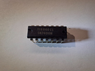 TEXAS INSTRUMENTS SEMI SN7400N / SN7400N. See description for shipping