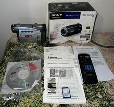 Sony Handycam HDR-CX260V HD Camcorder 8.9MP W/ Battery SD Card Instructions Box