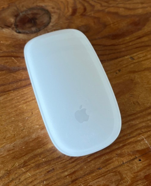 Apple Magic Mouse 2 Wireless Mouse White/Silver A1657 EUC