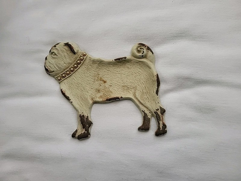 Metal Pug Dish