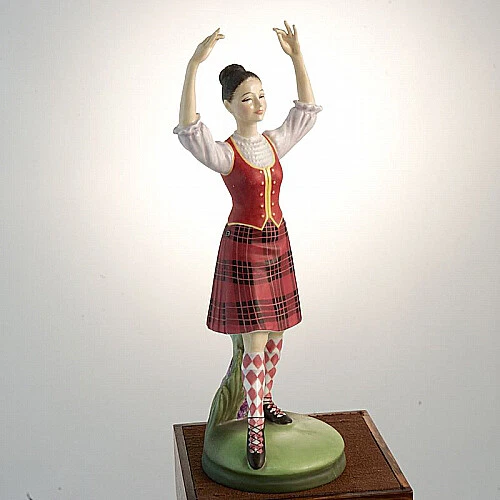 ROYAL DOULTON Scottish Highland Dancer HN2436 NEW IN BOX by Peggy Davies