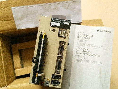ONE NEW IN BOX Yaskawa Servo Driver SGDS-08A12AY27 Free delivery - Picture 2 of 6