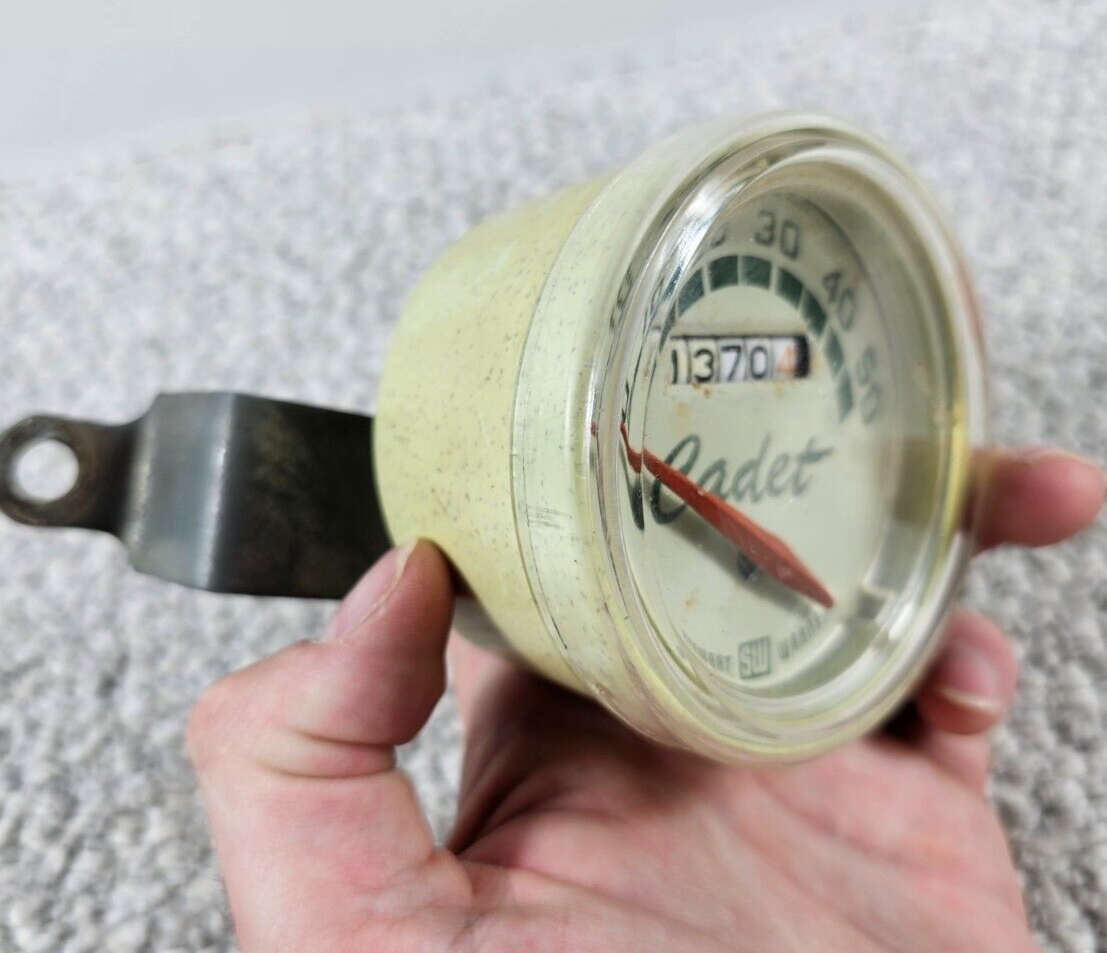 Vintage Stewart Warner CADET Bicycle Speedometer with Bracket
