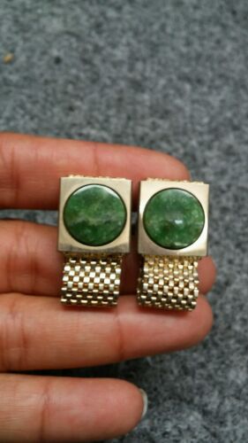 Pretty vintage green jade gold tone mesh cufflinks