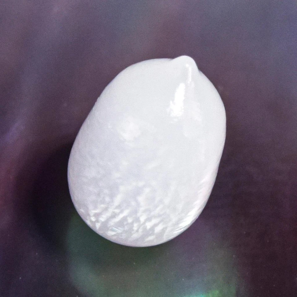 1.85 cts Genuine Natural Wild Tridacna Clam Pearl 8.28 mm Extremely Rare 0.37 g - Image 3 of 4