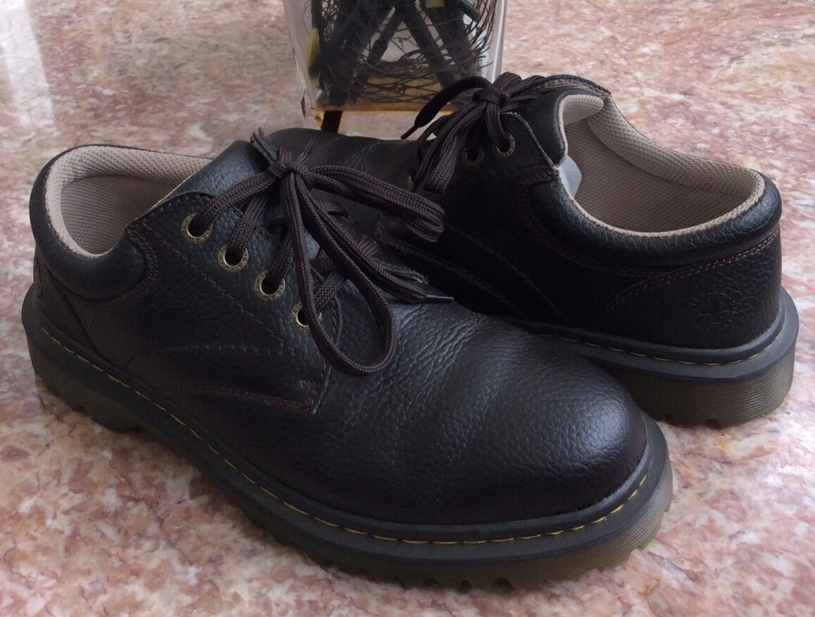 Pebble leather doc martens discount