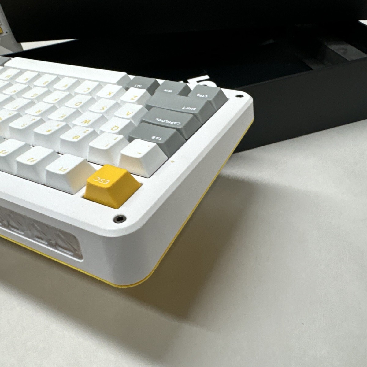 IQUNIX ZX75 Gravity Wave Wireless Mechanical Keyboard RGB