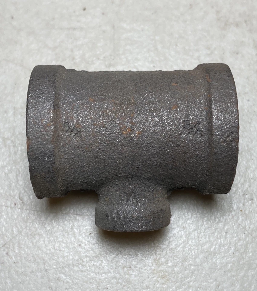 (Qty 14) 3/4 X 1/4 TEE Black Pipe Iron Reducing Tee Class 150 - Image 3 of 4