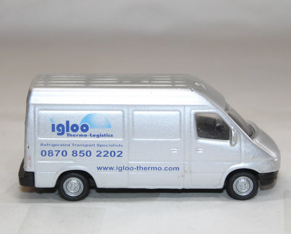 ALTA VELOCIDAD - FURGONETA MERCEDES-BENZ SPRINTER - IGLÚ TERMO LOGÍSTICA - DRAGONS DEN Foto 3 de 4