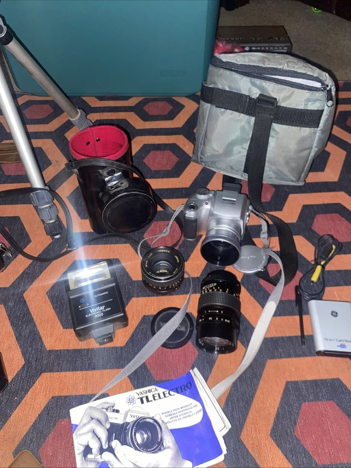 Лот товаров с винтажными камерами чехлы и аксессуары TL Electro Yashica, Electro AX Yashica - Изображение 4 из 4