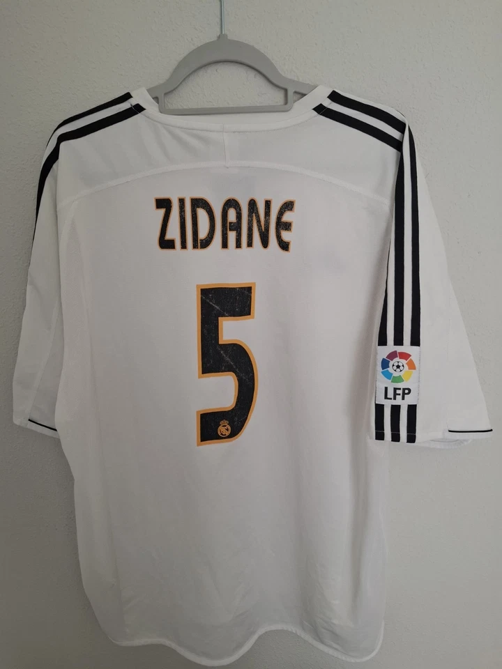 Real Madrid 2003/04 Home Shirt – Zidane #5 – Galácticos Era – Authentic Adidas - Imagen 2 de 4