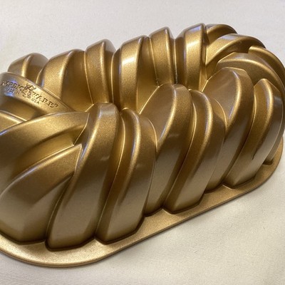 Nordic Ware 75th Anniversary Braided Loaf  Pan 6 cups Excellent Condition