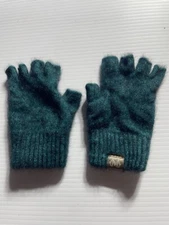 NOBLE WILDE Women’s Blue Fingerless Fuzzy Gloves