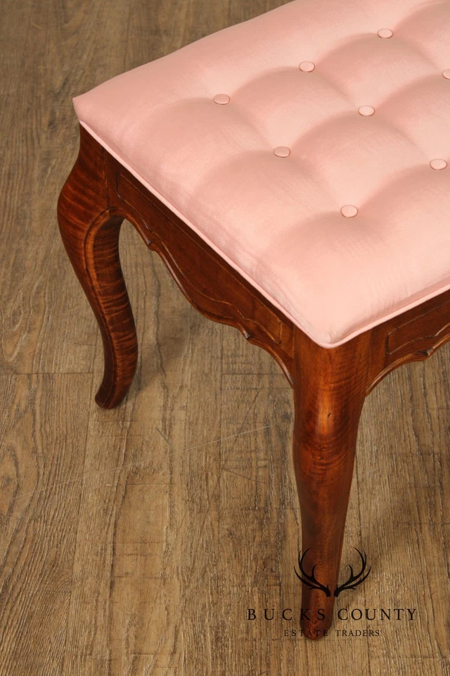 Par de bancos estilo country francés Ethan Allen Foto 4 de 4