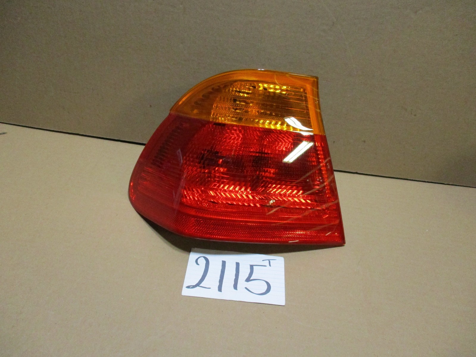 99 00 01 BMW 325 Sedan DRIVER Side Tail Light Used Rear Lamp #2115-T 