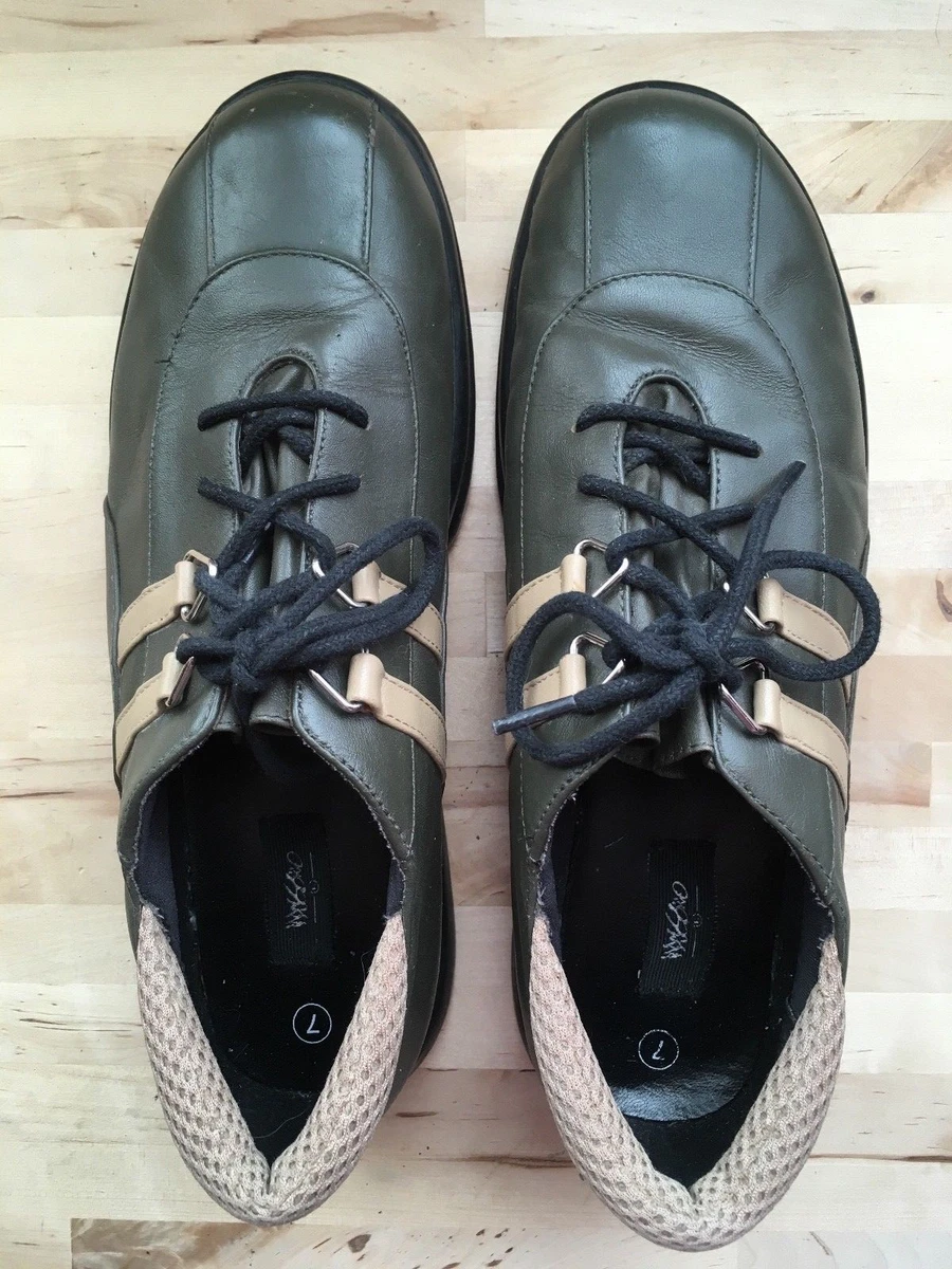 Womens Gym Tennis Shoes Black Soles Beige Olive Green Leather Mossimo Laces Sz7