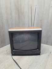 MAGNAVOX CJ4047 13" VINTAGE TV WITH ANTENNA 1989 RETRO VIDEO GAMING TESTED WORKS