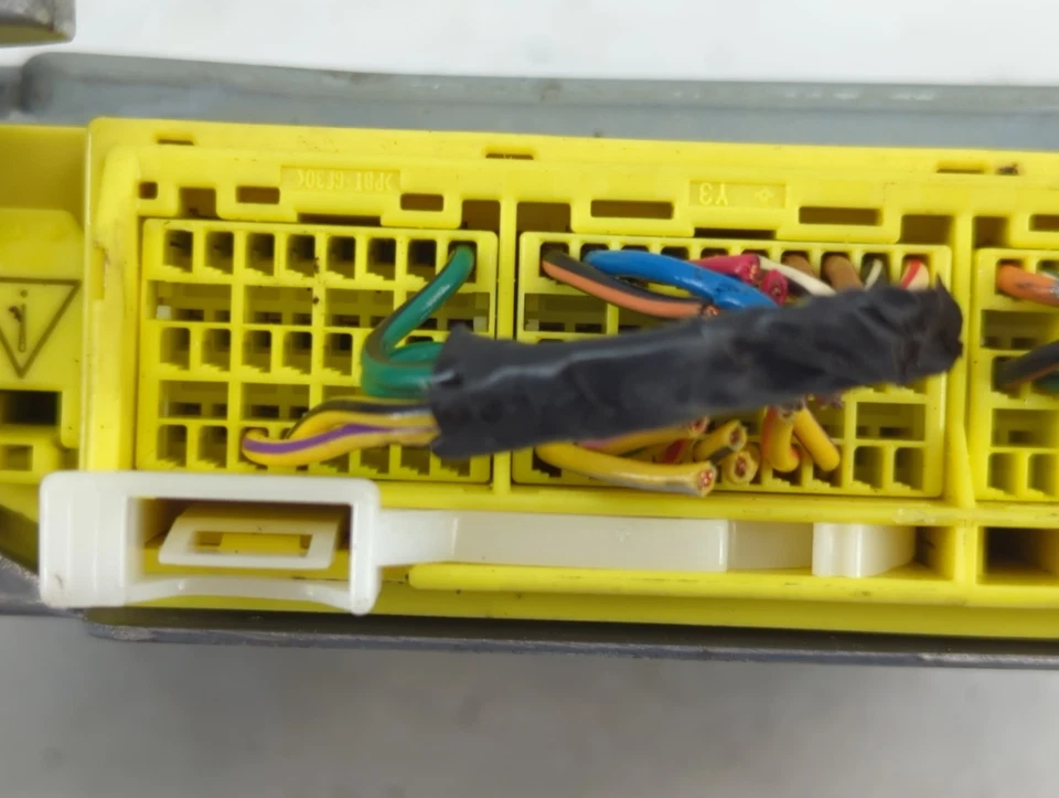 Módulo de control de chasis Toyota Camry 2004-2006 Ccm Bcm control de carrocería YWFUD Foto 3 de 4