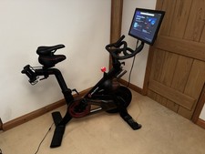 Peloton Original Bike - Excellent Condition | 3lb Weights | Upgraded Saddle | UK