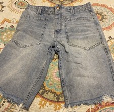 We the Free Frayed Hem Shorts 27 Free People Light Color Denim Great Condition