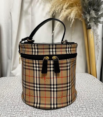 Burberrys Canvas Leather Nova Check Shadow Horse Vanity Bag Beige Hand Bag