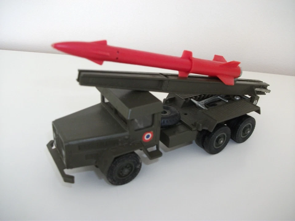 SOLIDO ARMY MILITARY CAMION UNIC MISSILE LAUNCHER TRUCK BOXED *** SALE *** - Image 3 of 3