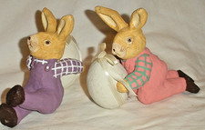 PAPIER MACHE EASTER BUNNY RABBITS w EGGS 1 Pink 1 Purple about 3