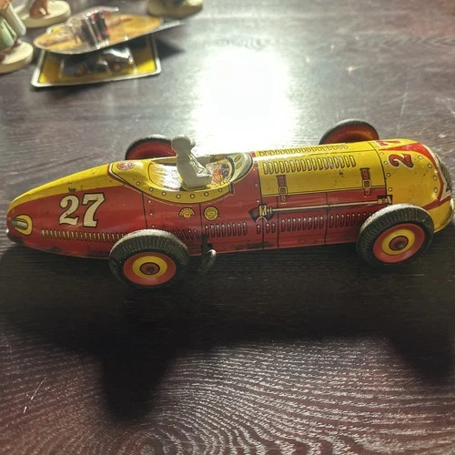 Marx Tin Litho Vintage Wind Up No. 27 Indianapolis Race Car with Driver Speed