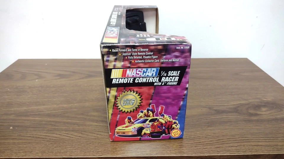 Coche de control remoto NASCAR TOYBIZ 1:18 de colección con figura Terry Labonte #5 Kellogg's Foto 2 de 4