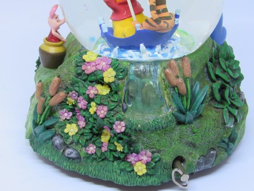 Disney Winnie Puuh Schneekugel - Musical - Bild 7 von 10