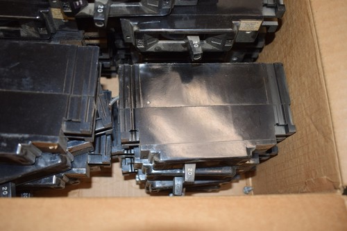 Lot of 20 Federal Pacific NE NE111020 1 pole 20 amp circuit breaker - Picture 3 of 4