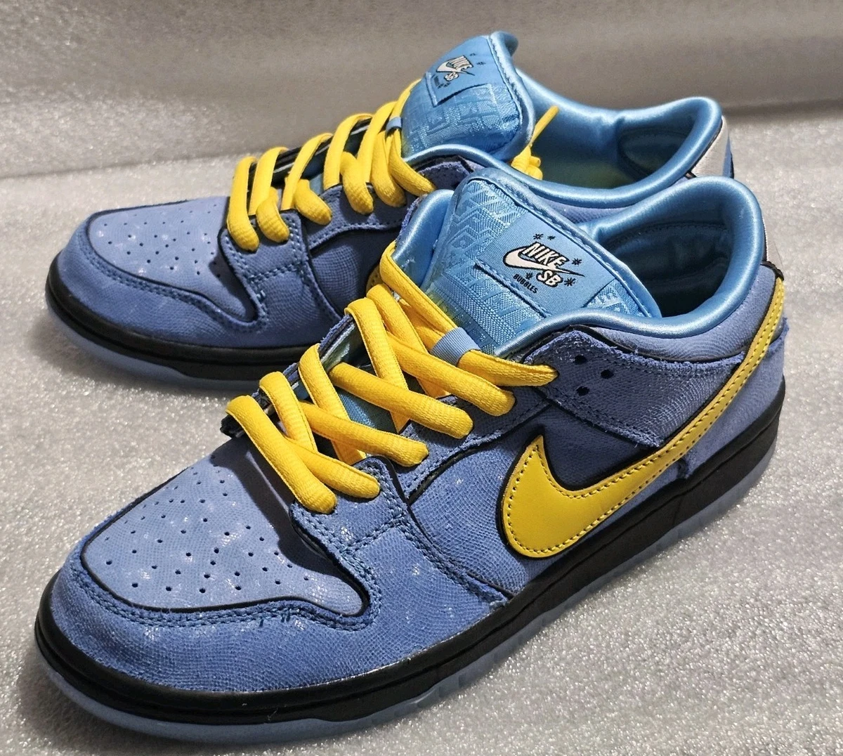 Preços baixos em Nike The Powerpuff Girls x Dunk Pro SB QS Low