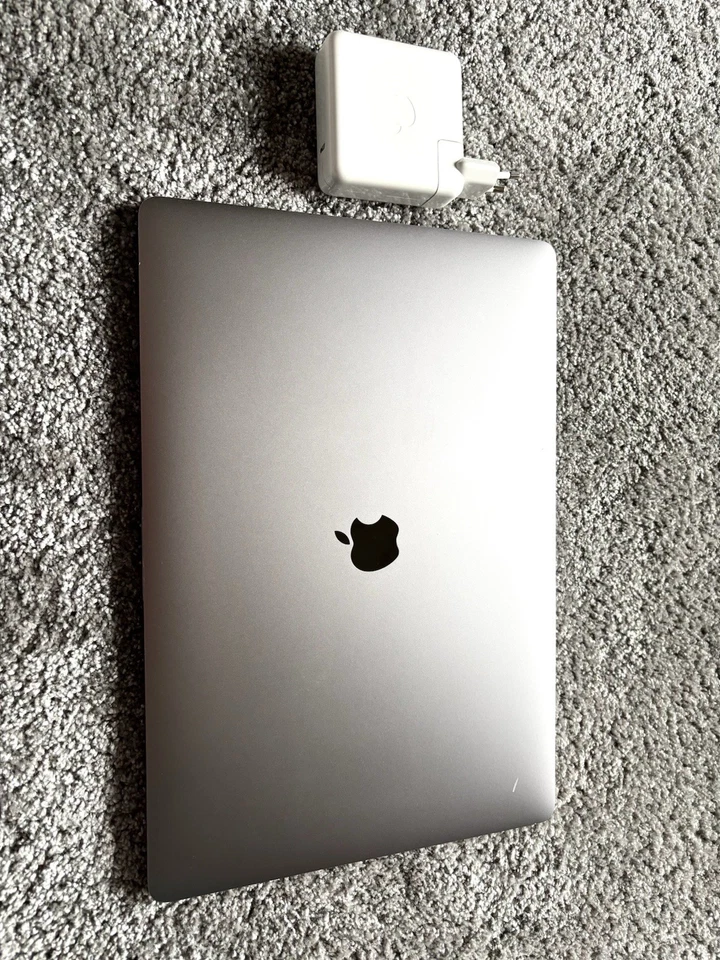 MacBook Pro Apple 2019 A2141 512 GB 16GB 16“ I7 2,6Ghz 5300M Guter Zustand - Bild 3 von 4