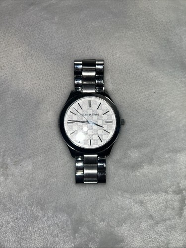 Michael Kors Runway MK3371 Womens Stainless Steel Analog Dial Quartz Watch VK742