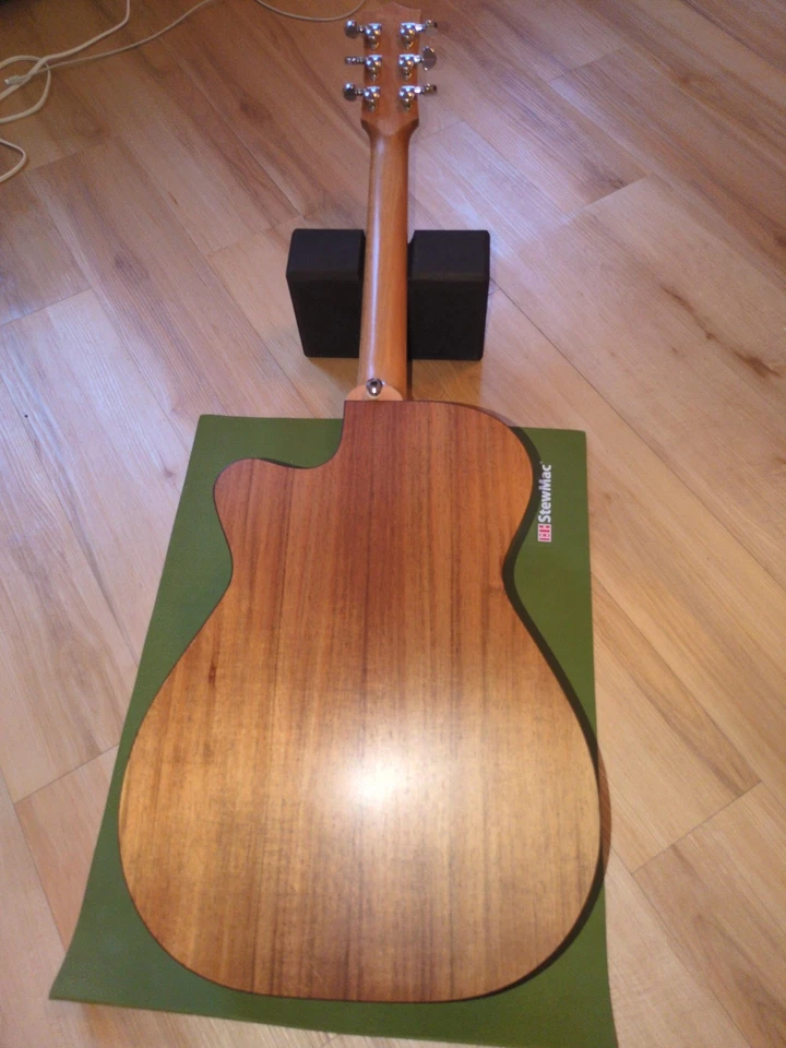 Maton Guitars All Blackwood EBW808C Cutaway - 22029 - Image 2 of 4