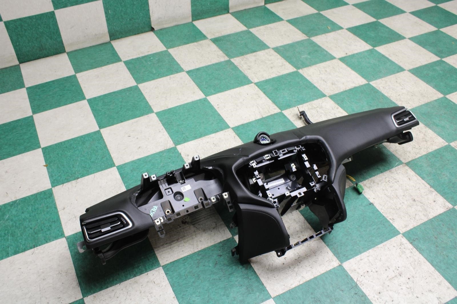 14-17 Ghibli Black Dash Dashboard Trim Panel Assembly W/ RH Crash Cover OE WTY