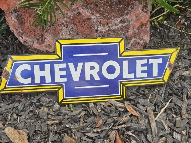 VINTAGE CHEVROLET BOW TIE PORCELAIN SIGN APPX 19.5" X 7"