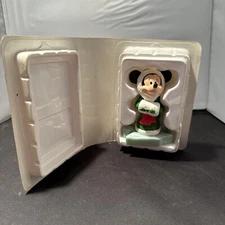 2000 Gold Collection Mickey's Once Upon a Christmas McDonalds Happy Meal Toy 