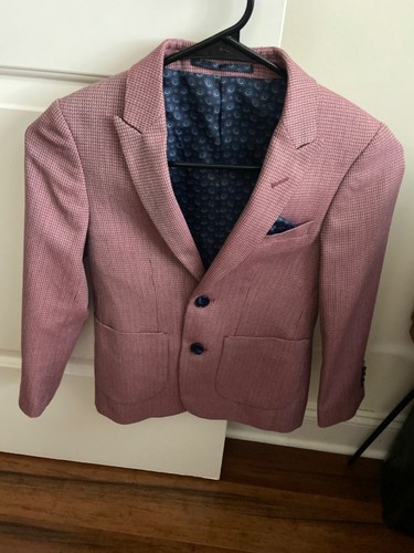 Boys Isaac Mizrahi New York Blazer size 8 houndstooth maroon and white