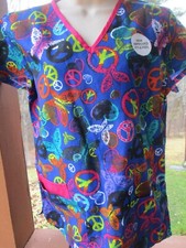 Barco Brand SCRUB TOP Size S Blue Background Peace Signs/Butterflies/Hearts New