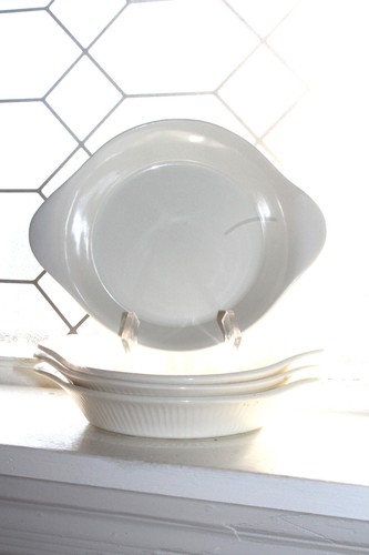4 Vintage Red Wing Pottery Au Gratin Ribbed White Baking Dishes 558 - Picture 2 of 5