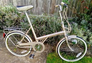 vintage shopper bike