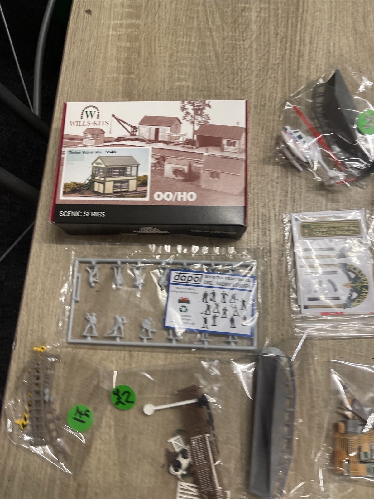 OO Gauge Accessories Joblot eBay