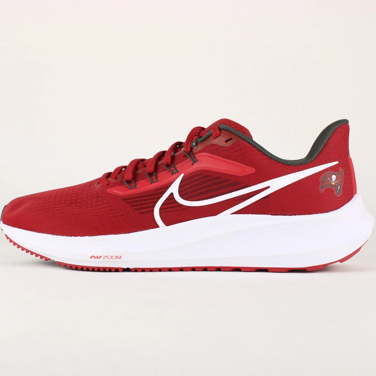 Mens Nike Pegasus 39 NFL Tampa Bay Buccaneers Running Shoes