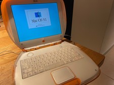 Apple iBook G3 Clamshell Tangerine Laptop Computer Vintage 2000 with accessories