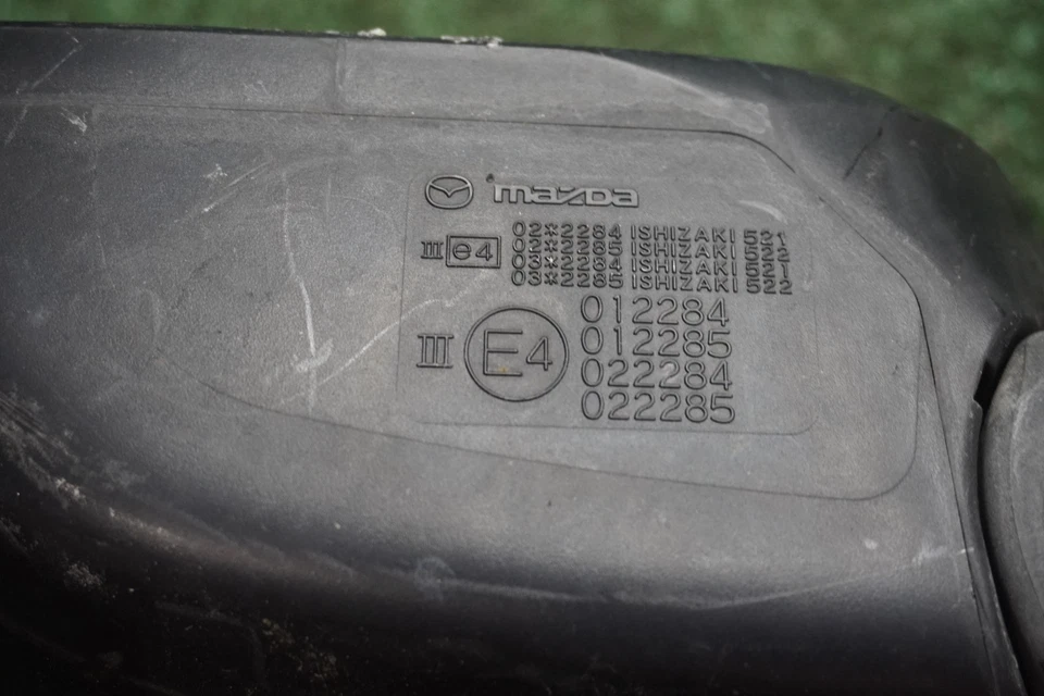 2007 2008 2009 MAZDA CX7 DRIVER SIDE BLACK LEFT Door Mirror OEM E4012284 - Image 4 of 4