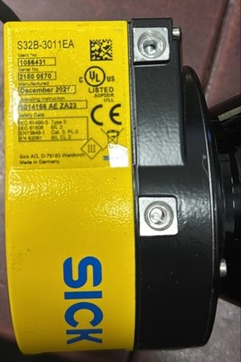 SICK LASER SENSOR S32B-3011EA *SAMEDAY SHIP AVAILABLE