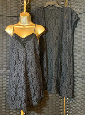 Vintage SHADOWLINE Short BLACK LACE PEIGNOIR Set Small ROBE  GOWN Nylon Gothic