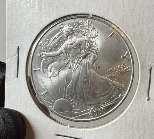 Walking Liberty Silver Eagle 2000 dated - 1 oz Fine Silver Dollar - No Reserve