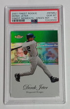 DEREK JETER 2007 TOPPS FINEST MOMENTS GREEN REFRACTOR  # 098/199 PSA 10